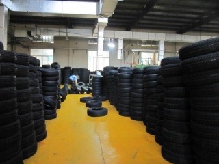 Boost Ride's Performance with 145/70R12 PCR Car Tyre Fits 16-20 Inch Wheels