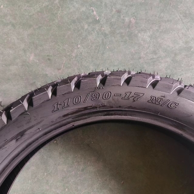 Black Tubeless Motorcycle Tire 110/90-17 with Inmetro Certificate