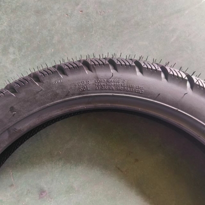CE Certified 3.00-17 Motorcycle Tyre with 6pr/8pr Ply Rating and Advanced Technology