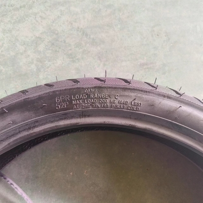 Nylon Tubeless Motorcycle Tire 100/80-17 OEM Accepted in Qingdao with Loading Port