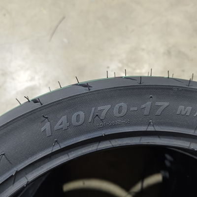 Direct Motorcycle Tubeless Tire 140/70-17 with 35%-55% Rubber Content in Qingdao