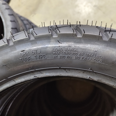 Nature Rubber Steel Nylon Motorcycle Tyre 110/90-17 Tubeless Tires 6pr/8pr Ply Rating