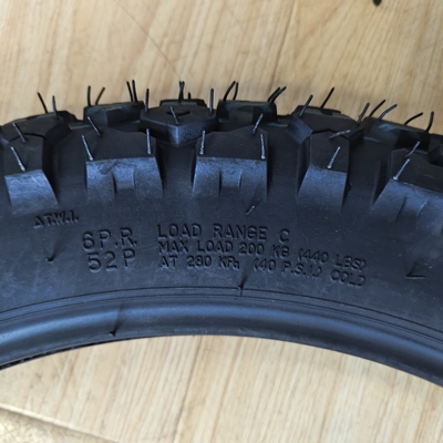 Qingdao Port Loading 3.00-18-18 Motorcycle Off-Road Tire with Nature Rubber Steel Nylon