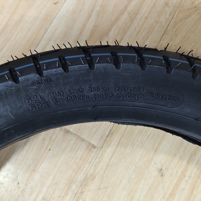 100/90-18 Tubeless MOTORCYCLE TIRE with Natrual Rubber 35%-55% Rubber Content