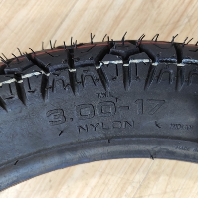 35%-55% Rubber Content Airless Motorcycle Tyre with Durable Tire Casing