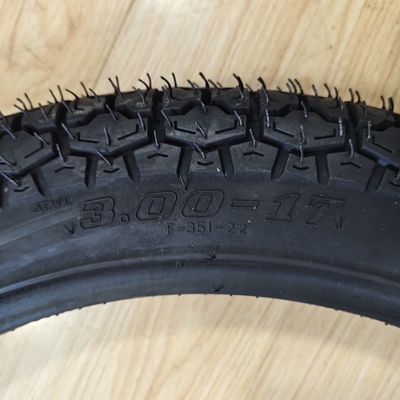 OEM Acceptable Motorcycle Tires 300-17 for Moto Rubber Content 35%-55%