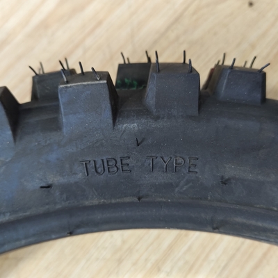 35%-55% Rubber Content Motorcycle Tire and Inner Tube in Qingdao with Loading Port