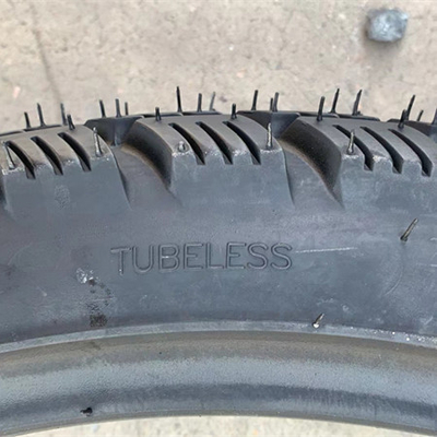 35%-55% Rubber Content Tire Casing for Sapphire Motorcycle 2.75-18 Excellent Performance