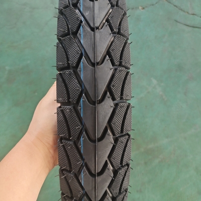 Black 350-18 Motorcycle Tire and Inner Tube with Loading Port in Qingdao