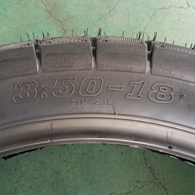 Black 350-18 Motorcycle Tire and Inner Tube with Loading Port in Qingdao