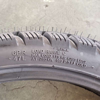 2.75-17 Motorcycle Tyre with Natrual Rubber and 35%-55% Rubber Content at Best