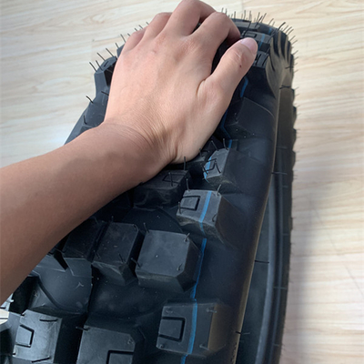 140/80-18 Soft Enduro Tyre with 10.5 Tensile Strength and Long-Lasting Rubber Content