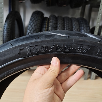 Tire Casing Motorcycle Tyre 180/55-17 190/55-17 for Loading Port in Qingdao