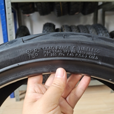 Tire Casing Motorcycle Tyre 180/55-17 190/55-17 for Loading Port in Qingdao