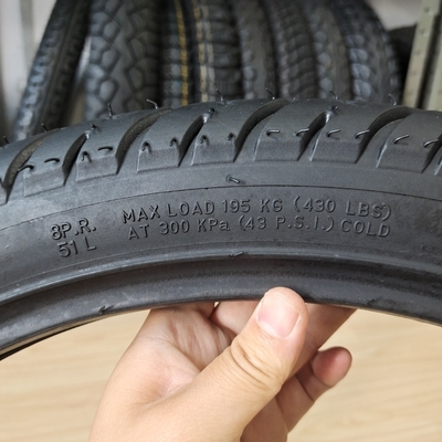 Loading Port Qingdao Black Japan Technology Street Motorcycle Tube Type Tyre 2.75-18