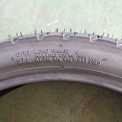 Affordable 110/80-17 Natrual Rubber Motorcycle Tire with OEM Acceptable in Vietnam