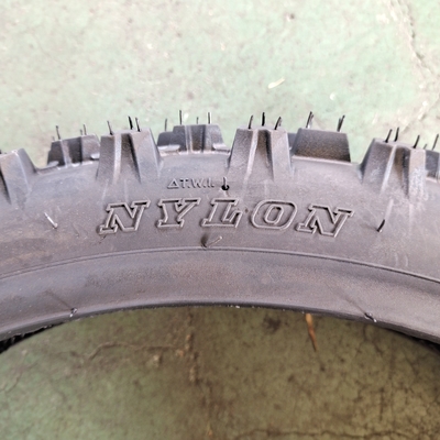 35%-55% Rubber Content Nylon Motorcycle Tires110/70-17 for Qingdao Distributors