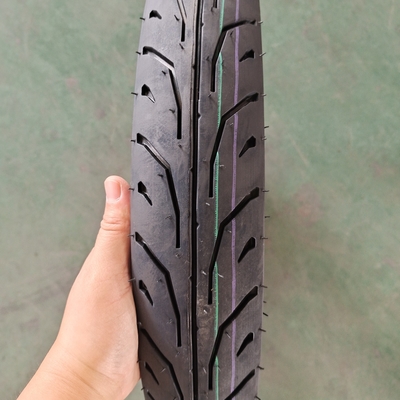 70/90-14 Motorcycle Tires with Natrual Rubber Casing from Professional
