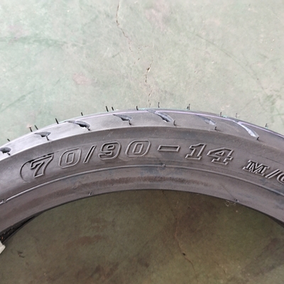 70/90-14 Motorcycle Tires with Natrual Rubber Casing from Professional