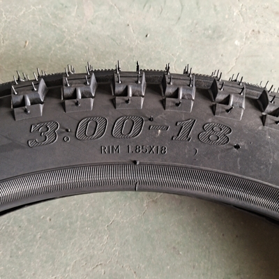 Directly Sell 3.00-18 Motorcycle Tire with 35%-55% Rubber Content and Black Color