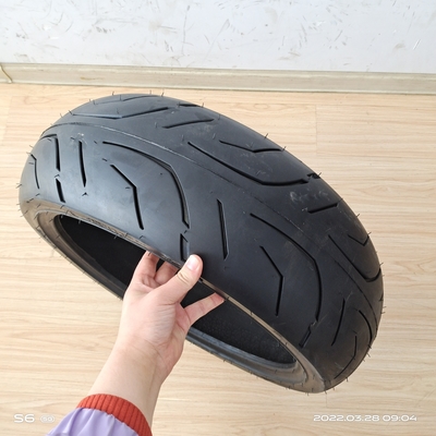 Experience Unmatched with 180/55/17 TL Motorcycle Tubeless Tire and 280kpa Air Pressure