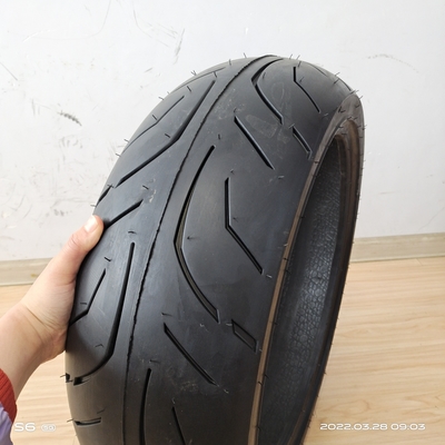 Experience Unmatched with 180/55/17 TL Motorcycle Tubeless Tire and 280kpa Air Pressure