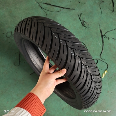 140/70-17 8 Ply Rate Black Motorcycle Tire 18 Inch Made in for Loading Port Qingdao