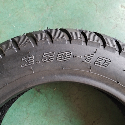 Top-Rated Natrual Rubber Motorcycle Tyres 3.50-10 TL Tubeless