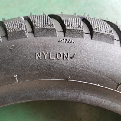 Top-Rated Natrual Rubber Motorcycle Tyres 3.50-10 TL Tubeless