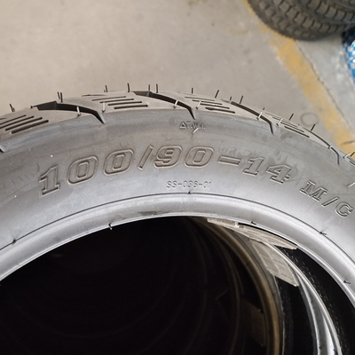 Top Tubeless Motorcycle Tire TL in Scooter Tyre 90/90-10 90/100-10 100/90-10 110/90-10