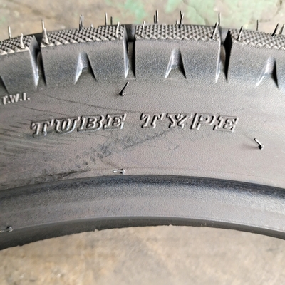 Motorcycle 17 Tyre 3.00-17 Supermoto Tire with Long-lasting Tensile Strength