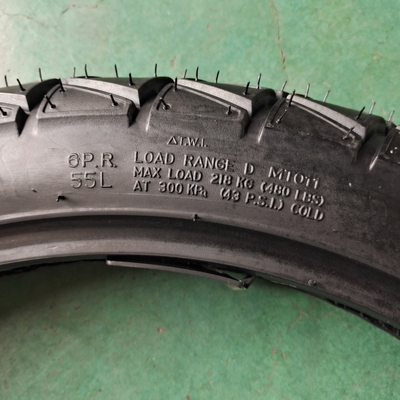 Tubeless Motorcycle Tire 3.00-18 35%-55% Rubber Content 6pr/8pr Ply Rating