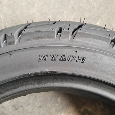 Tubeless Motorcycle Tyre 3.50-10 3.00-10 with Nature Rubber Steel Nylon Raw Material