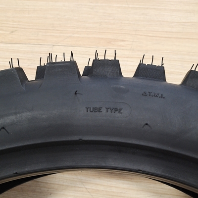 Nature Rubber Steel Nylon Motorcycle Tyres 140/80-18 Soft Tyre 6pr/8pr for Performance