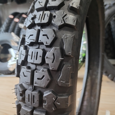 Qingdao Port Loading Motorcycle Wheels Tires 90/90-18 with Long-Lasting Tire Casing