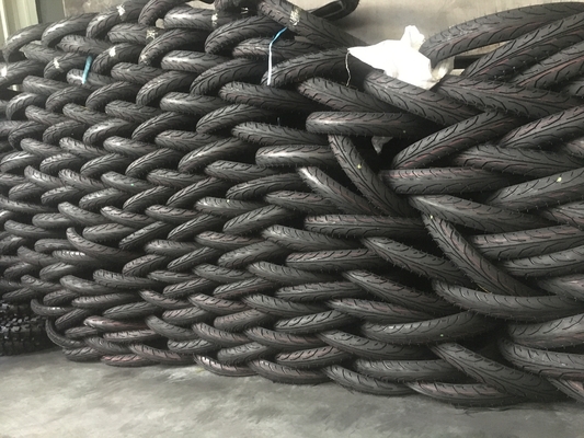130/60/13 Motorcycle Tires with 20000 KM Work Life and Within 25 Days Delivery Time