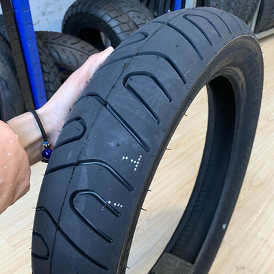 10.5 Tensile Strength Motorcycle Wheels Tires 110/80-17 for African Distributors