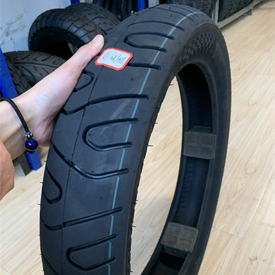 10.5 Tensile Strength Motorcycle Wheels Tires 110/80-17 for African Distributors