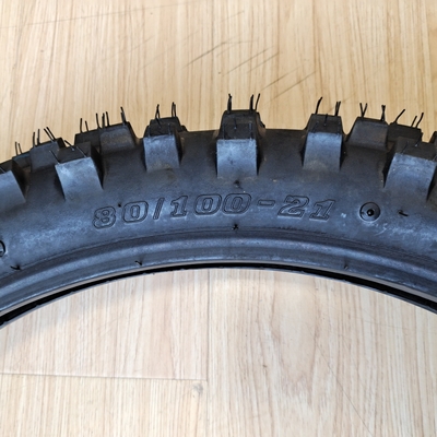 80/100-21 Natrual Rubber Motorcycle Tire The Perfect Balance of Performance and Durability