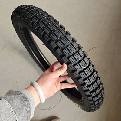 Natrual Rubber Motorcycle Tyre 3.00-18 with Great Performance and Aceeptable OEM