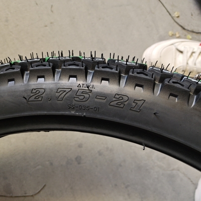 Motorcycle Rubber Tyres 2.75-21 from with Tire Casing and Qingdao Loading Port