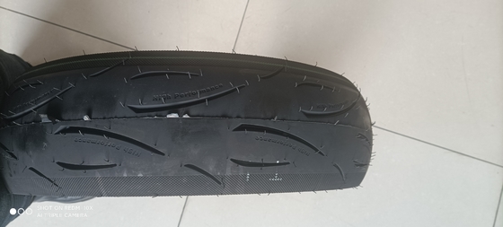 Natural Rubber Motorcycle Tire Tubeless Tire 140 60 17 OEM Accepted