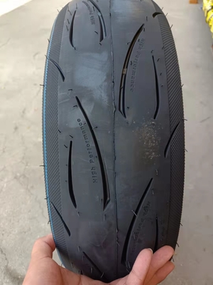 Natural Rubber Motorcycle Tire Tubeless Tire 140 60 17 OEM Accepted