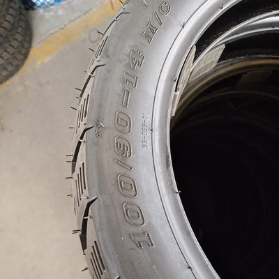 20000 KM Work Life 14 Inch Motorcycle Tire with Deep Pattern Design from Leo Bulldog