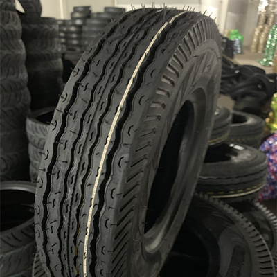 OEM Acceptable 4.00-8 Motorcycle Tube Tyre for Two Wheeler MRF at Affordable Cost