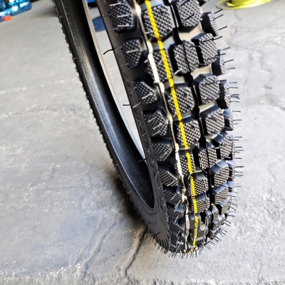 250x17 Motorcycle Tire with 10.5 Tensile Strength and Deep Pattern Design