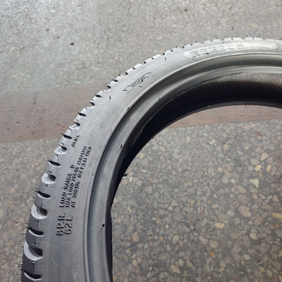 4.2kg Weight Soft Rubber Motorcycle Tyre 100/90/18 120/80/17 100/90-17 120/70/17 909017