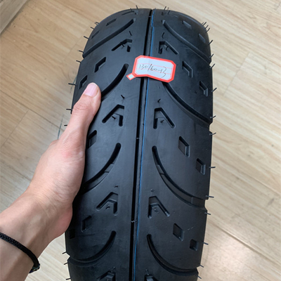 130/60/13 Motorcycle Tires with 20000 KM Work Life and Within 25 Days Delivery Time