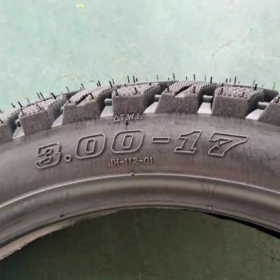 Qingdao Port Loading 300X17 Firestone Tires Motorcycle with Extended Service Life