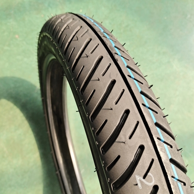 Long-Lasting Tubeless Motorcycle Tire with Deep Design Pattern